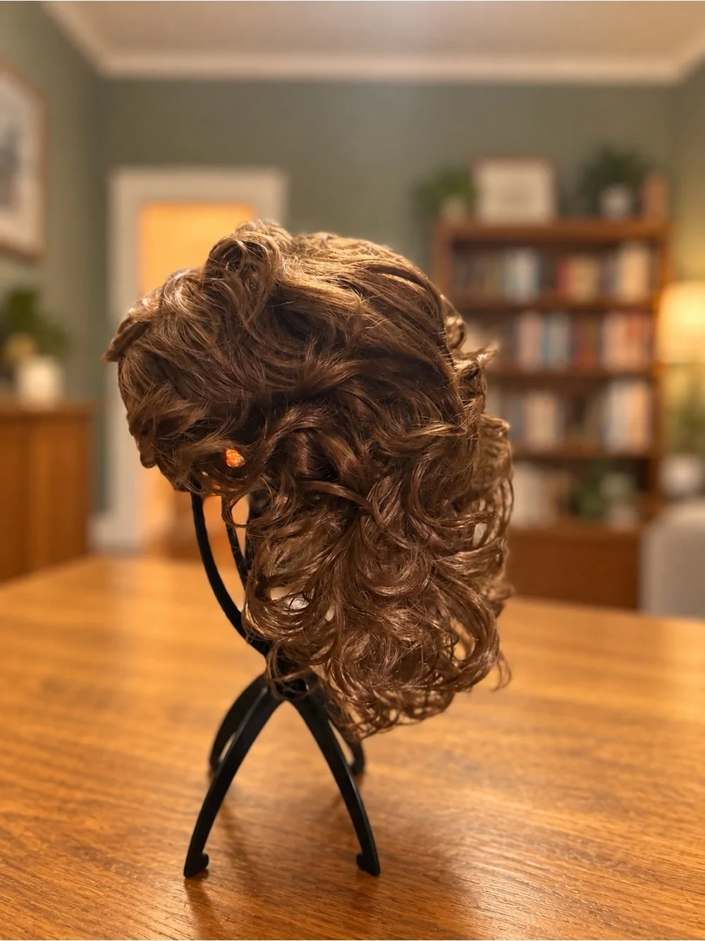Short Curly Brown Synthetic Wig for Everyday Style